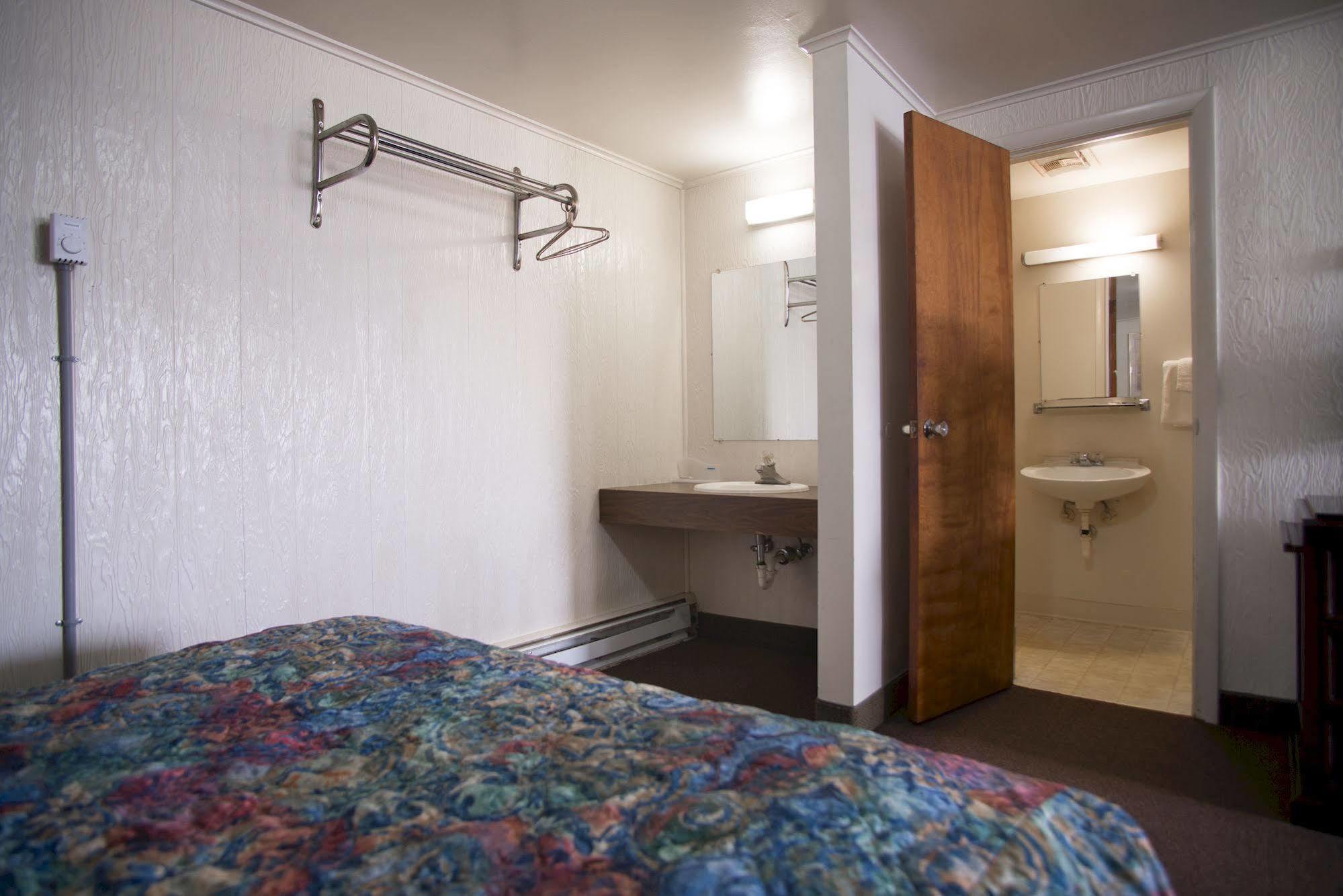 Rosemount Motel Bedford Eksteriør bilde
